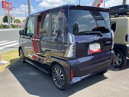 静岡ダイハツの中古車は、展示前に徹底した洗車や室内清掃を実施しております。