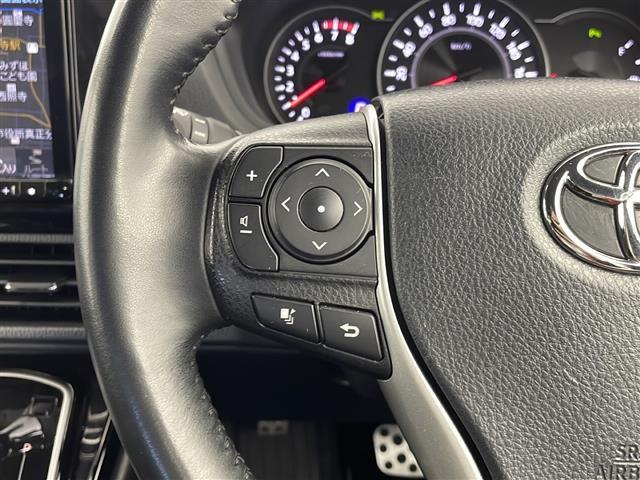 【運転席操作部】快適なドライブを楽しむための機能が装備されています！運転席から触れるので、使いやすいです！除菌プランいれていただくと、さらに清潔で安心していただけます！