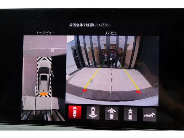 バックカメラは標準装備です。