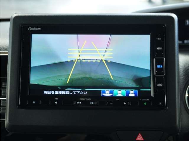 ◆バックカメラ◆リバースにするだけで映ります、後方の安全確認や、狭い駐車場での車庫入れ、雨の日や夜間など視界の悪い時に便利です！安全にバックする為には欠かせない装備です。