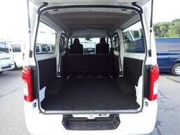 2023年7月登録（型式：3BF-VR2E26）/4ナンバー（小型貨物車）/1年車検/2000cc/ガソリン車/2WD/5ドア/3［6］人乗り/エマージェンシーブレーキ＋アラウンドビューモニター付