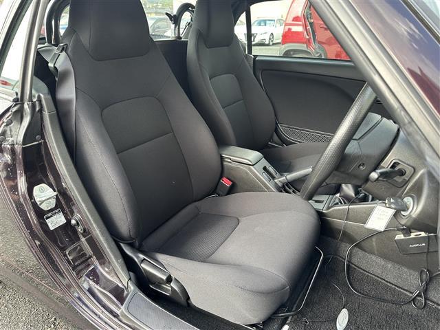 【運転席】『運転席周辺』の画像になります。写真の内容に関してご不明点、ご質問等がございましたらお気軽にガリバー店舗までお問い合わせください。