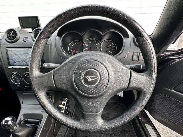 【ハンドル】『ハンドル/ステアリング』の画像になります。写真の内容に関してご不明点、ご質問等がございましたらお気軽にガリバー店舗までお問い合わせください。