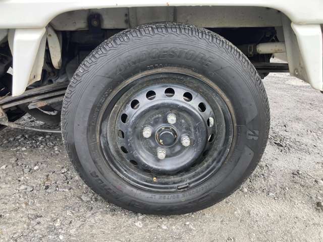 エンジン・ミッションのみ1ヶ月1000キロ保証付です。※現状販売車は除きます　その他有償保証のご案内もできますので、お気軽にお問合せください。https://peace-auto.jp/
