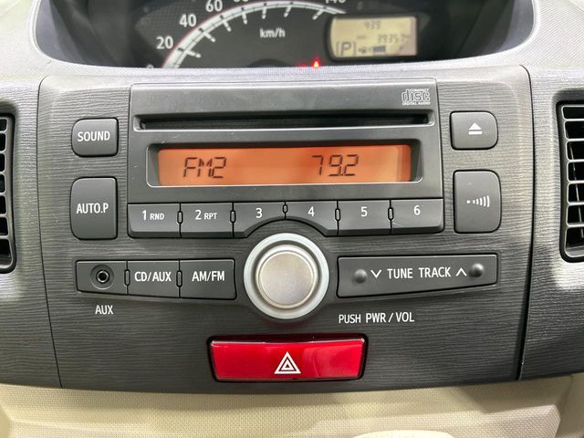 お好きな音楽を車内でお楽しみいただけます♪スピーカー交換・ウーハー追加などの音質向上や、最新ナビ・後席モニター等の取り付けも是非ご相談ください！