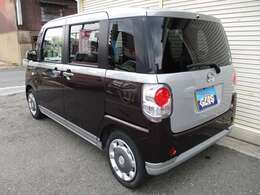 気になる日差しもカット・・・『スモークドガラス』装着車です♪