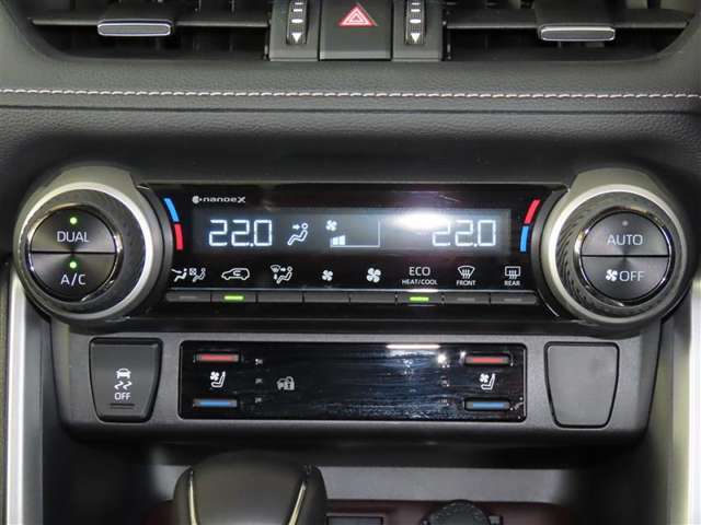 インパネ周りの装備も充実！機能も様々にございますので、ぜひ実際に触ったりしてご体感ください
