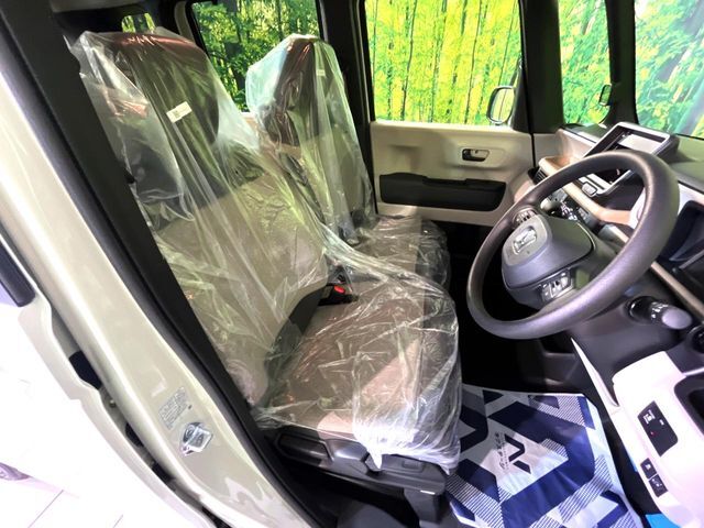 もちろん車内はキレイです♪よりクリーンな状態をキープしたいお客様には『ナノゾーンコート』がおすすめ！新型コロナウイルス対策や、除菌・消臭に効果を発揮し多くの方にご好評いただいております。