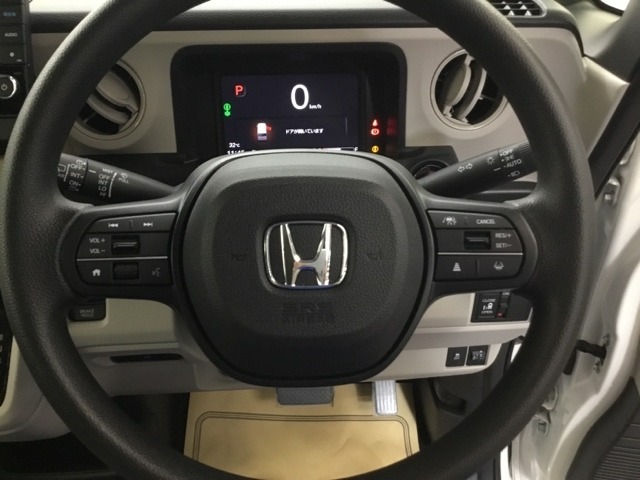 運転席周りも、雰囲気がいいでしょう。