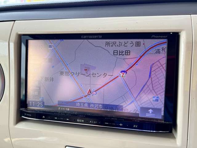 嬉しいナビ付です。知らない道でも安心ですね！遠出の旅行も、ちょっとしたお出かけにも便利です。
