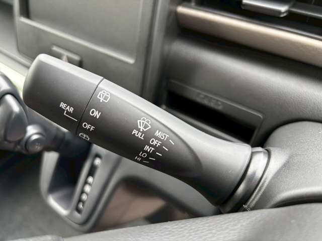 ユアーズは保険の代理店もしています！事故の時はユアーズに連絡してくださればOKです！