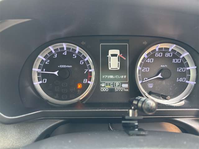 ご覧いただきありがとうございます♪気になったお車がありましたらお気軽にお電話をください♪