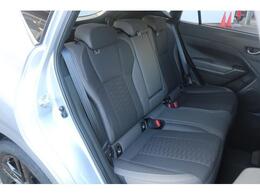 ゲストも寛げるリヤシート♪