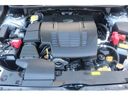 低振動・低重心が特徴の水平対向エンジンがスバルの走りを引き出します！その「良さ」を乗った人にしか伝えられないのが残念！ では得られない気持ちのいいドライビングを愉しめます！