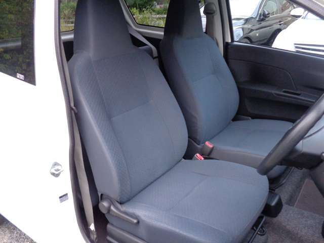 来店時は事前に電話連絡の上ご来店下さい。また、平日土曜日曜祝日は営業しており年末年始のみお休みです。カーセンサー　フリー電話：0078-6002-569407