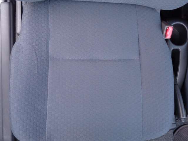 来店時は事前に電話連絡の上ご来店下さい。また、平日土曜日曜祝日は営業しており年末年始のみお休みです。カーセンサー　フリー電話：0078-6002-569407