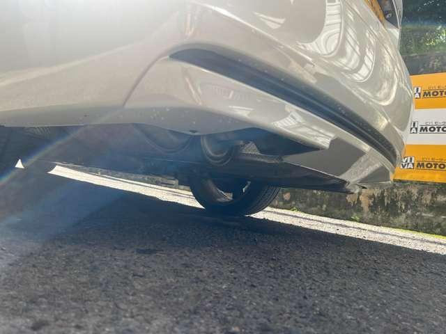 下回りももちろんピッカピカ。とっても大切に扱われてきたお車ですね。