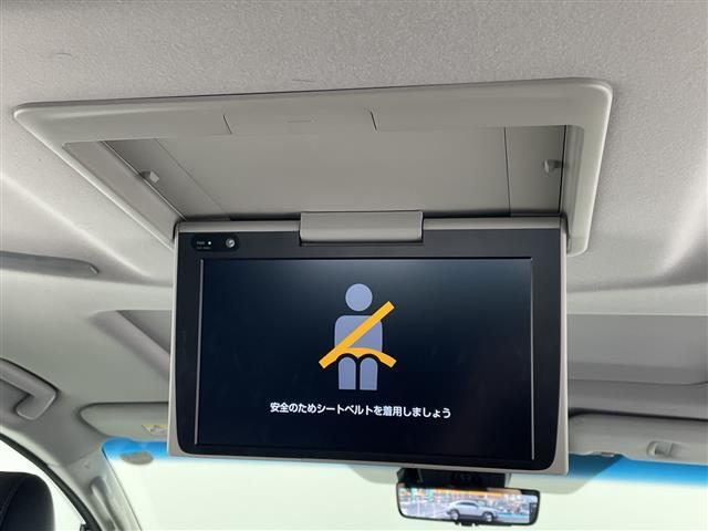 【後部座席操作部】『後部座席周辺の装備』の画像になります。写真の内容に関してご不明点、ご質問等がございましたらお気軽にガリバー店舗までお問い合わせください。