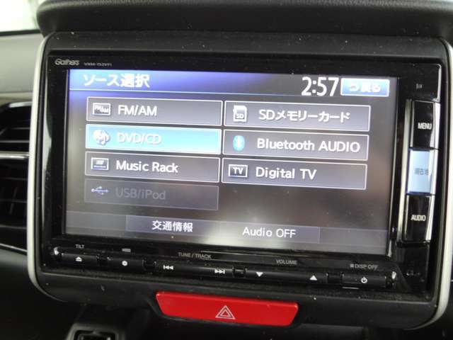 フルセグTV　Bluetooth　dVD再生可