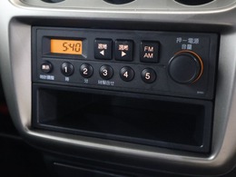 純正オーディオ　FM　AM　走行中に音楽や交通情報等を聴くことができ、より快適なドライブを楽しむことができます！