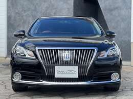 【オプション詳細】ブラックレザーシート　パワーシート　　パノラミックビューモニター　　ETC　クルーズコントロール　　ウッドコンビハンドル　LEDヘッドライト等様々なオプションが装備しております。