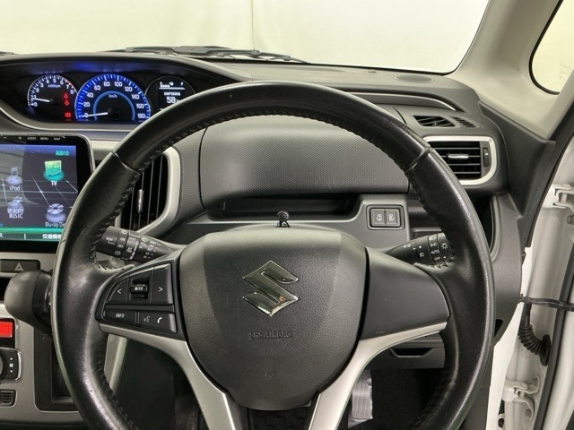 明るく、視認性に優れたメーターです