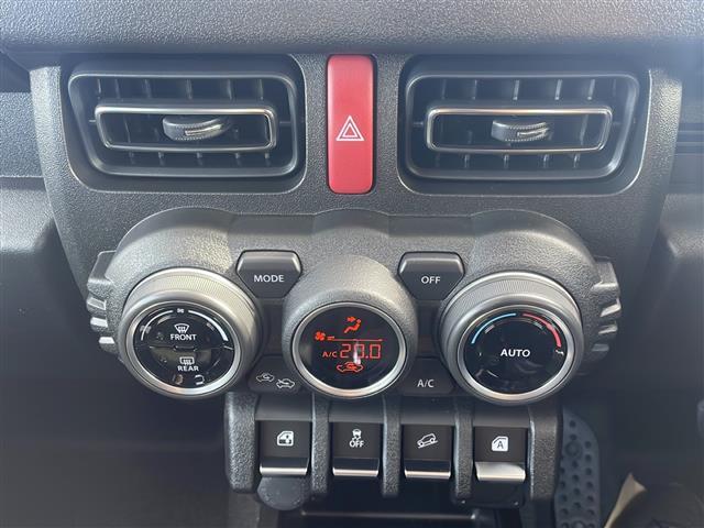 【運転席操作部】『運転席周辺の装備』の画像になります。快適なドライブを楽しむための機能が装備されています！運転席から触れるので使いやすいです！