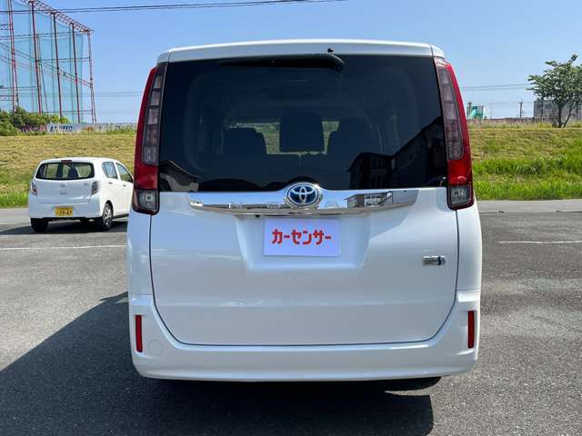 荷物が載せられるのは便利ですね♪