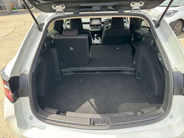 R3年式カローラツーリング入庫しました！現車確認の場合事前連絡頂ければ幸いです。