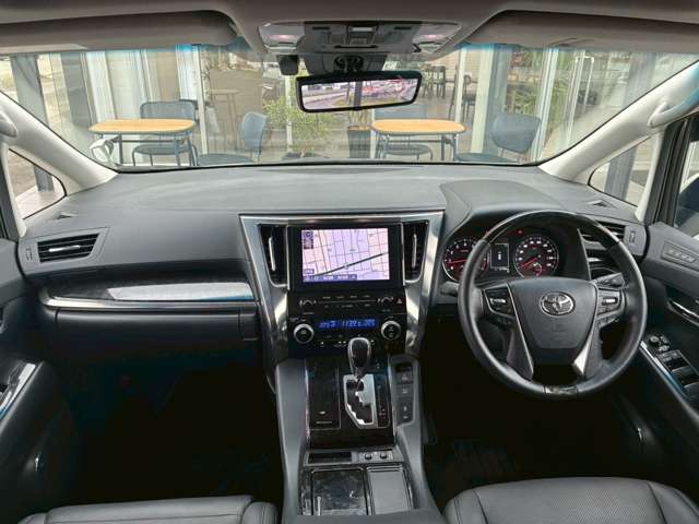 ♪全国どこへでもご納車可能です♪　陸送費用につきましては、お気軽にスタッフまでお問い合わせ下さい。　ご連絡をお待ちしております。　　お問い合わせ電話番号は、0567-31-6760までお願い致します。