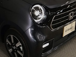 【LEDヘッドライト】ディスチャージヘッドライト（HID）と同等の明るさで、夜道や雨天走行が明るく視界良好！！　フォグライトも装備で、安心感さらにUPです♪安心ドライブを楽しんで下さい♪