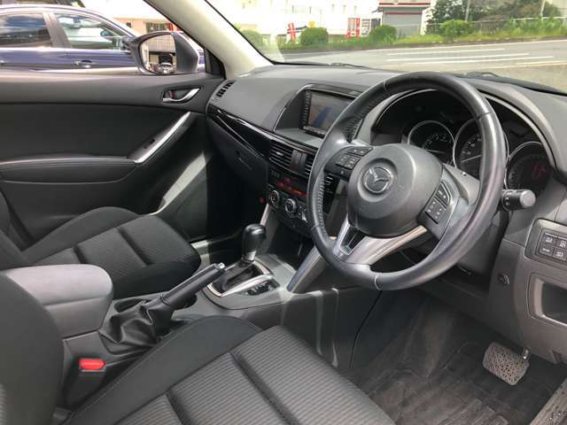 内外装は現況優先となります。現車確認をお願いいたします。
