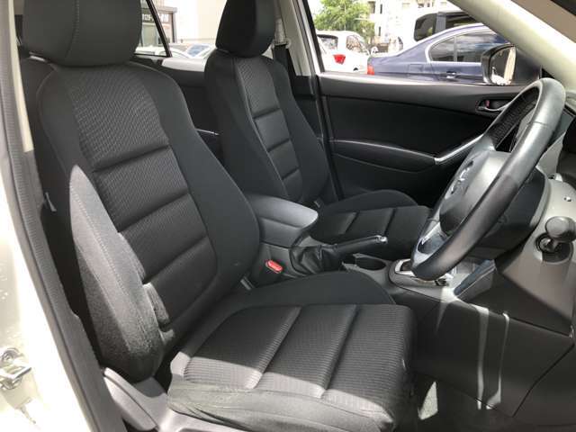 内外装は現況優先となります。現車確認をお願いいたします。