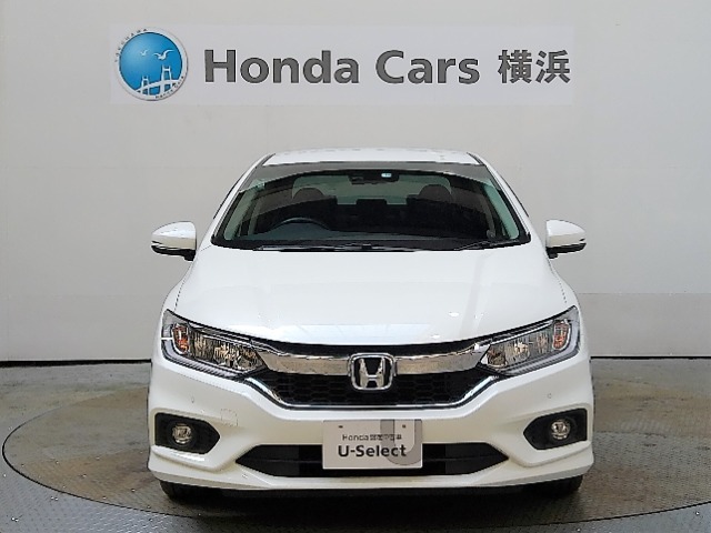 Honda認定中古車はU-Select保証1年付きで、有料で最長5年まで延長可能です。またU-Select　Premium保証の中古車は無料保証2年付きで、有料で最長5年まで延長可能です。