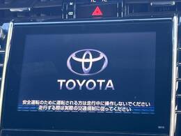 【メーカー純正ナビ】インテリアに溶け込むスタイリッシュな「専用設計」メーカーナビを装備♪視認性や操作性など基本性能にも優れ、より上質なカーライフをお楽しみいただけます。