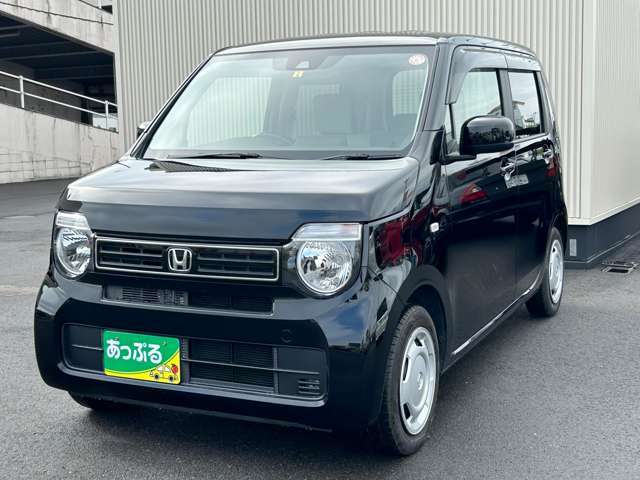 毎日全国の仕入れ先から厳選した車を仕入れております！プロの査定士の検査を受けた車を仕入れ、入庫後も社員が1台1台を走行チェックや状態確認・装備確認などを入念に行います。