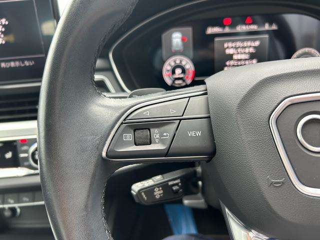 輸入車ディーラー採用のドライブレコーダーも選べます。万が一の事故際のお守りとしていかがでしょうか？その他さまざまなオプションをご用意しております。