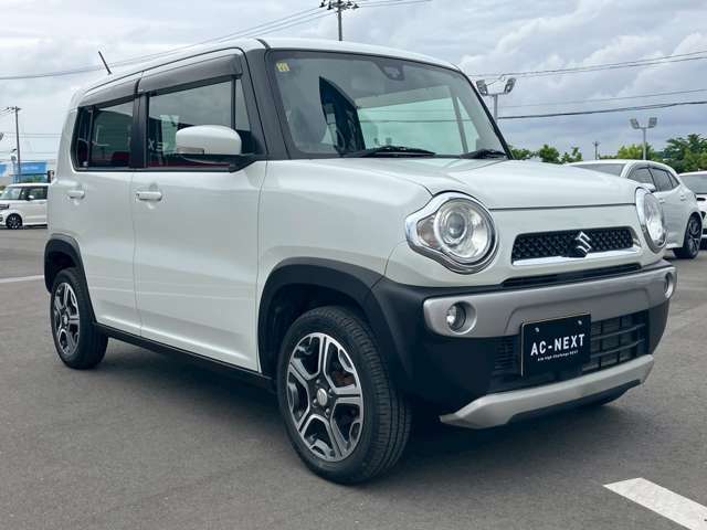 働いているスタッフは、中古車販売に携わってきたスタッフばかりなので車の知識やアドバイスはお任せください。「買ってよかった」「乗って楽しい」と思える一台のご提供をお約束します！