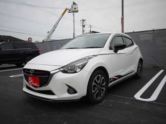 事故修復歴車、メーター改ざん車は販売しておりません。厳選した高品質なお車を常時展示しております。