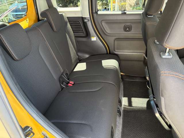 当社の自動車販売サービスは、全車種・全メーカー対応していますので、車屋さんを何件もまわるお手間をかけさせません。たくさんの選択肢の中で比較しながら、お客様のご要望、条件にあう一台を一緒に探します。