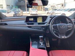 グループ総在庫数約30，000台！！全国の系列店からメーカー・車種問わずご紹介出来るので、あなたにピッタリのお車が見つかるはずです♪まずはお問い合わせ下さい☆