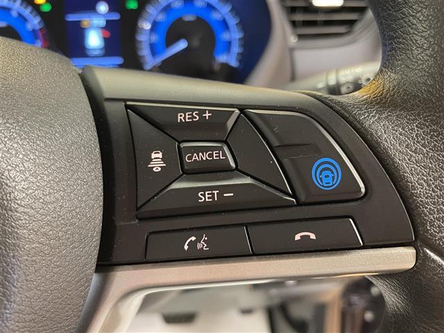 【運転席操作部】快適なドライブを楽しむための機能が装備されています！運転席から触れるので、使いやすいです！除菌プランいれていただくと、さらに清潔で安心していただけます！