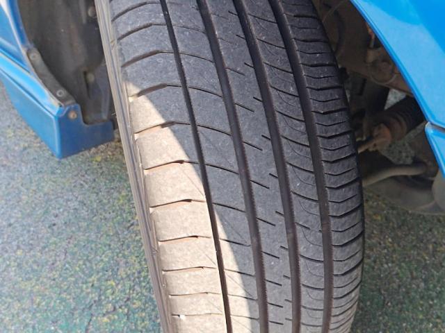 当社理想の中古車は値段の割に良質な物件です。金額が安くて当然な修復歴有の車や走行の多い車・金額は安いけれど諸費用が当社の数倍以上するお店が存在しますが当社は支払い総額で良質な物件を追求します。