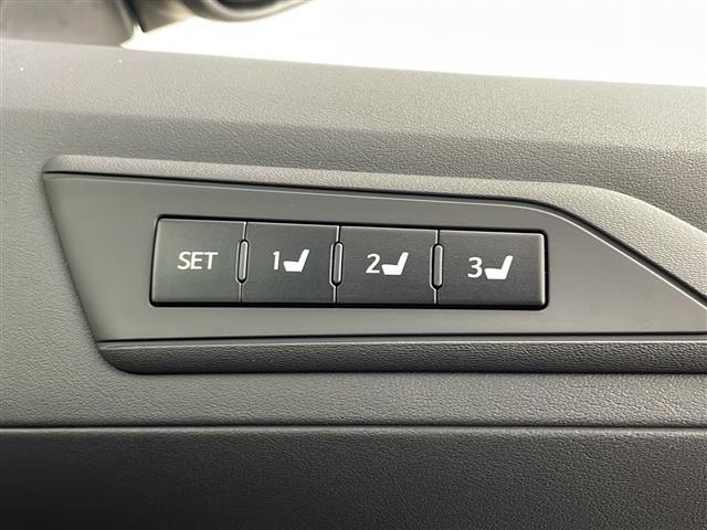 【運転席操作部】快適なドライブを楽しむための機能が装備されています！運転席から触れるので、使いやすいです！除菌プランいれていただくと、さらに清潔で安心していただけます！