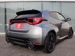 シンプルでスポーティーな雰囲気のインテリア！