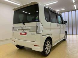 当店では車両本体価格以外に、諸費用を含めた支払総額も表示しておりますので、お客様の予算にピッタリのおクルマお選びができます。コーティングやJAFをセットにしたオトクな購入パックも好評です。