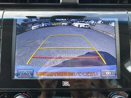 【バックモニター】後ろのカメラの映像をモニターに映し出すことができます！後方の見えない死角や、障害物との距離感をしっかり確認することができます！駐車が苦手な方におすすめです。