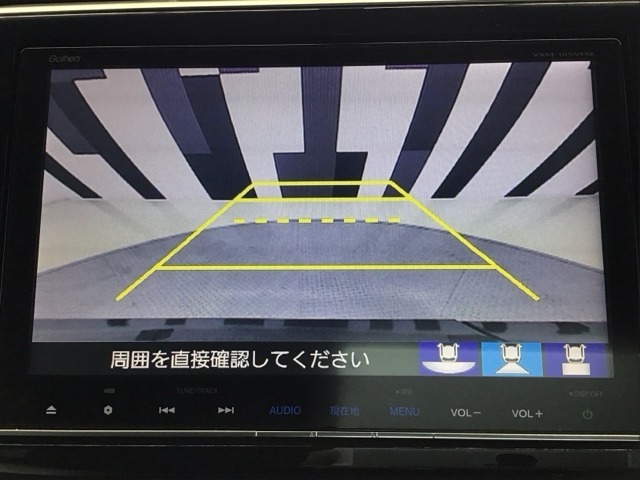 バックカメラ付きで後方の確認も安心です！スムーズな駐車・車庫入れをサポートいたします！