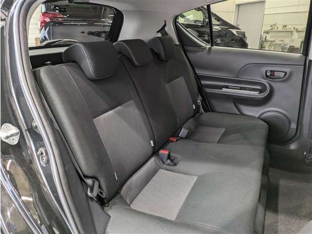 長時間の乗車でも、ゆったりとした後部座席の為、疲れにくいです