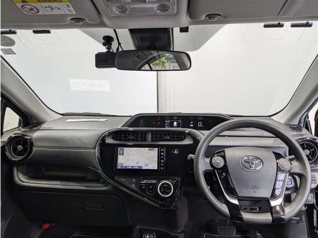 見通しのよいすっきりとした視界で、誰でも運転しやすいです。運転のしやすさは疲れにくさにも繋がりますよ♪